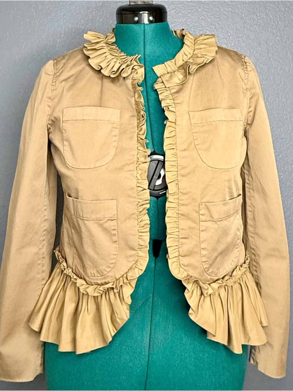 J. Crew Ruffle Trim Jacket Size 4 Beige Peplum Cotton Statement Blazer Feminine